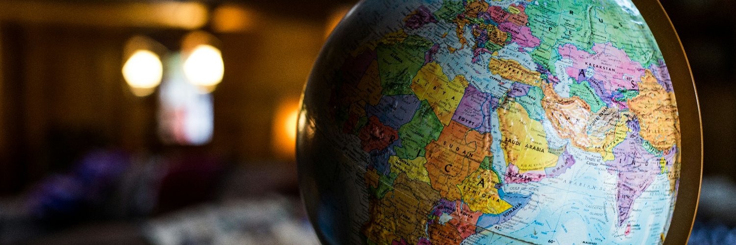 🟠 Die Mitte/Le Centre International 🌍 banner