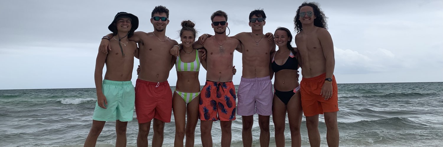 _baylee_10's profile banner image