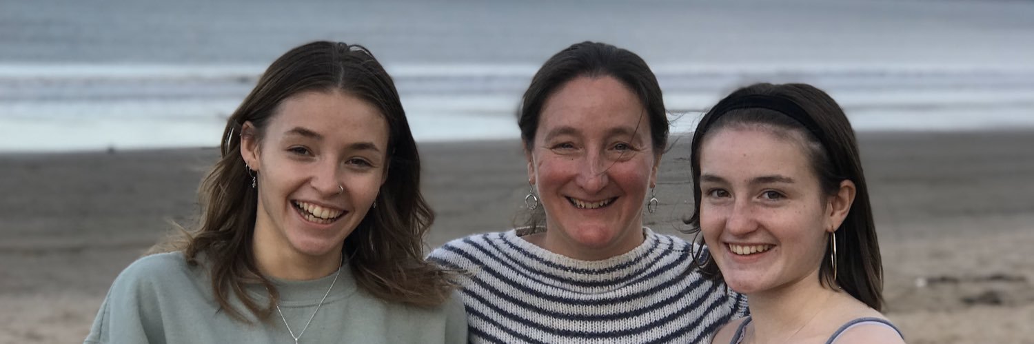 izzymcternan's profile banner image