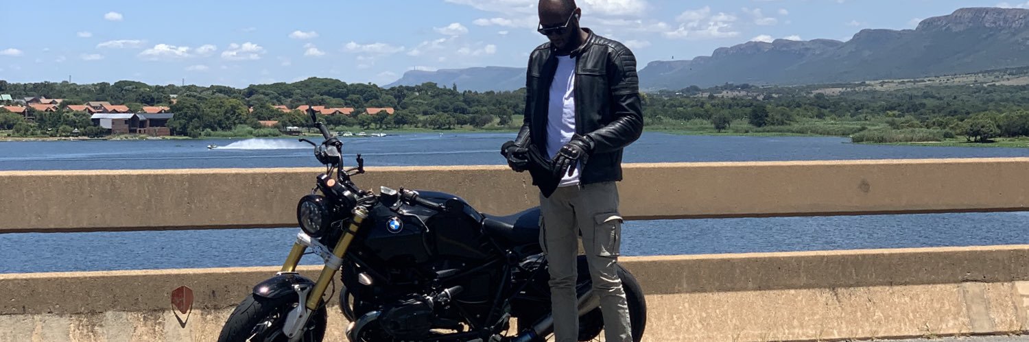 MbavhaleloSun's profile banner image