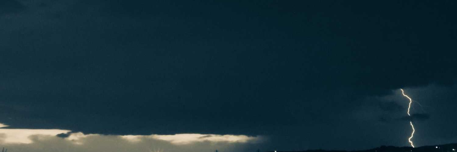 MaryDiving's profile banner image
