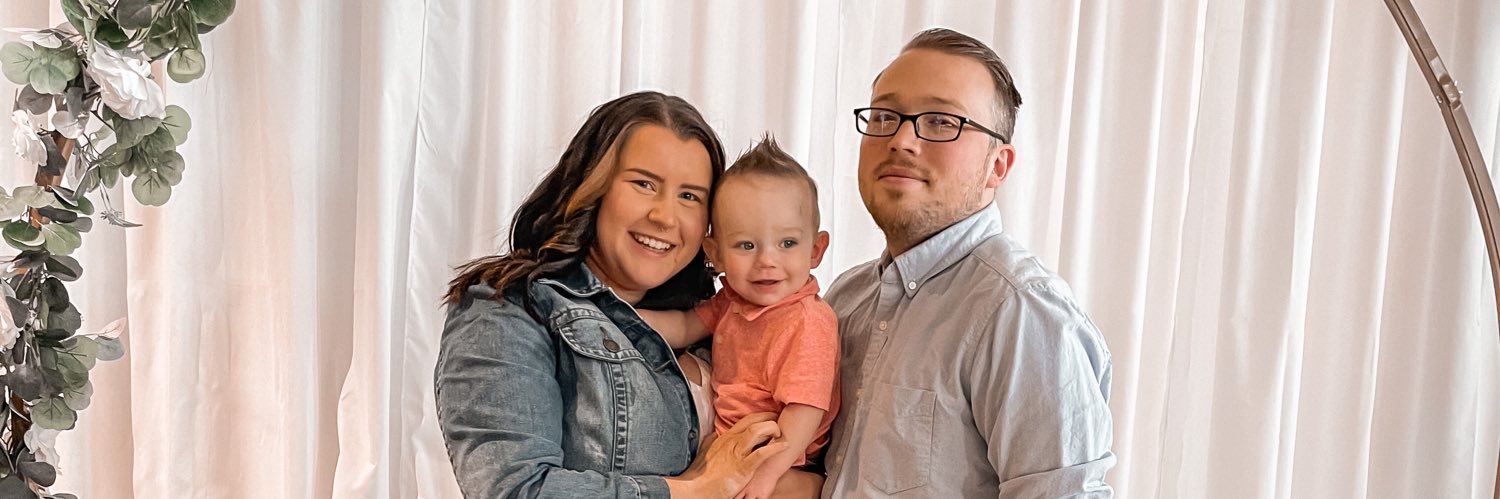 DanielleShomer's profile banner image