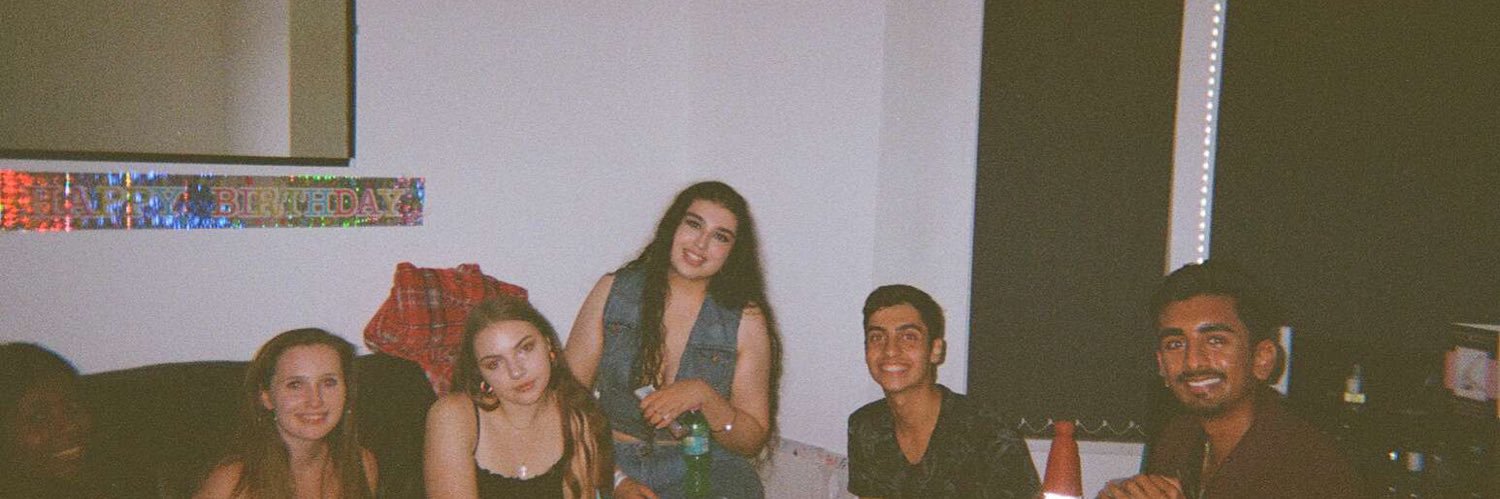 estherroox's profile banner image