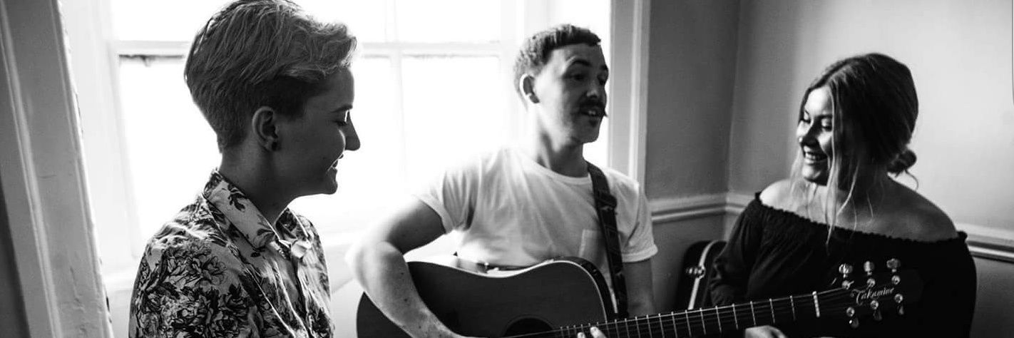 Sonnets & Sisters banner