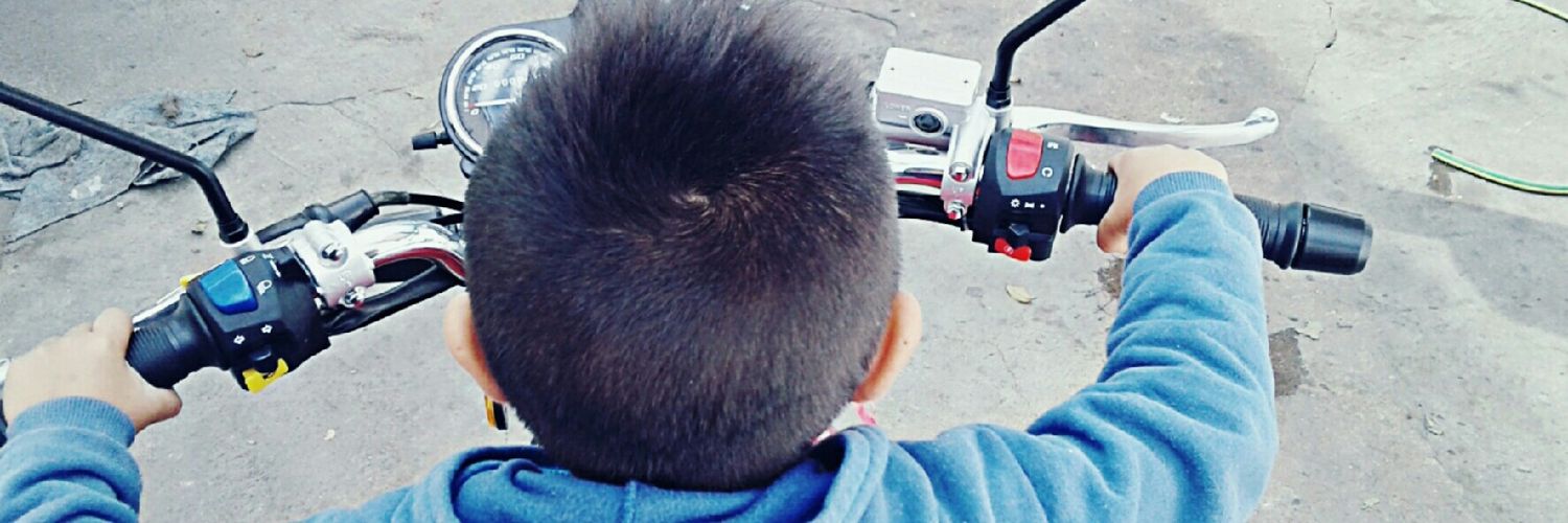EmiMoorenoo's profile banner image