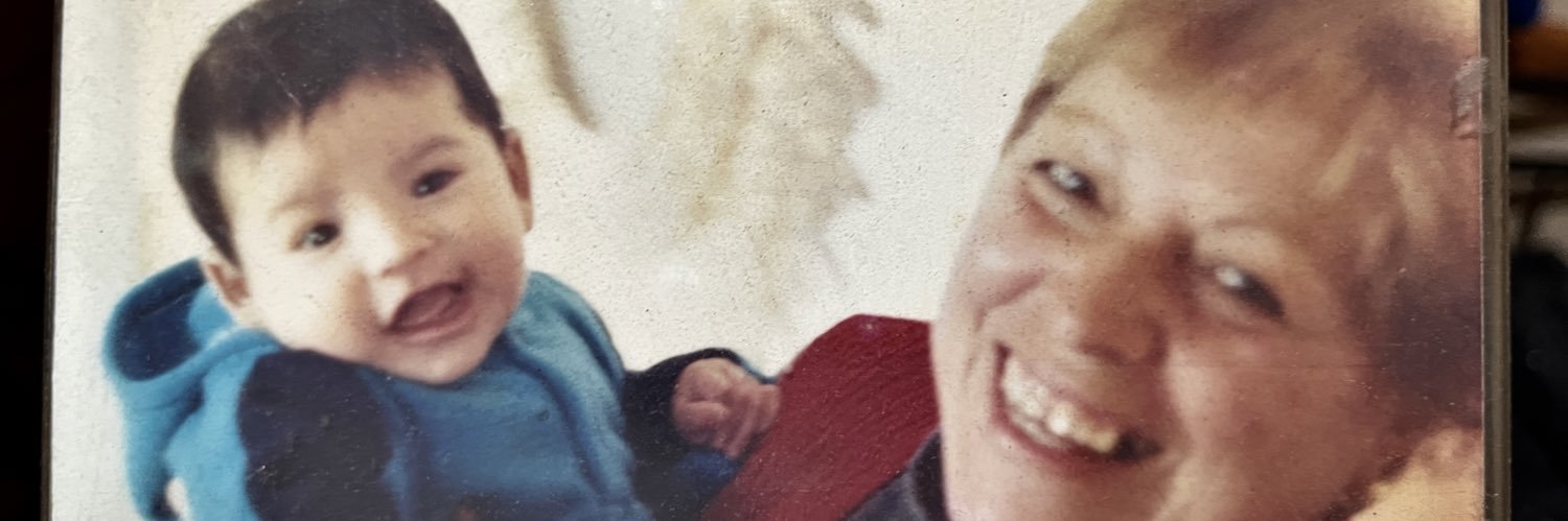 alexisfl03's profile banner image