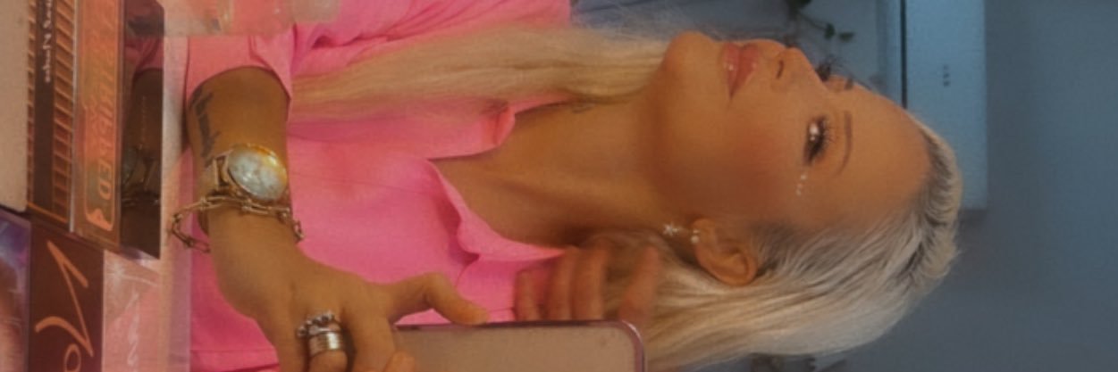 damlaarmi's profile banner image