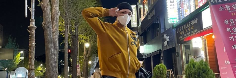 chwezilla's profile banner image