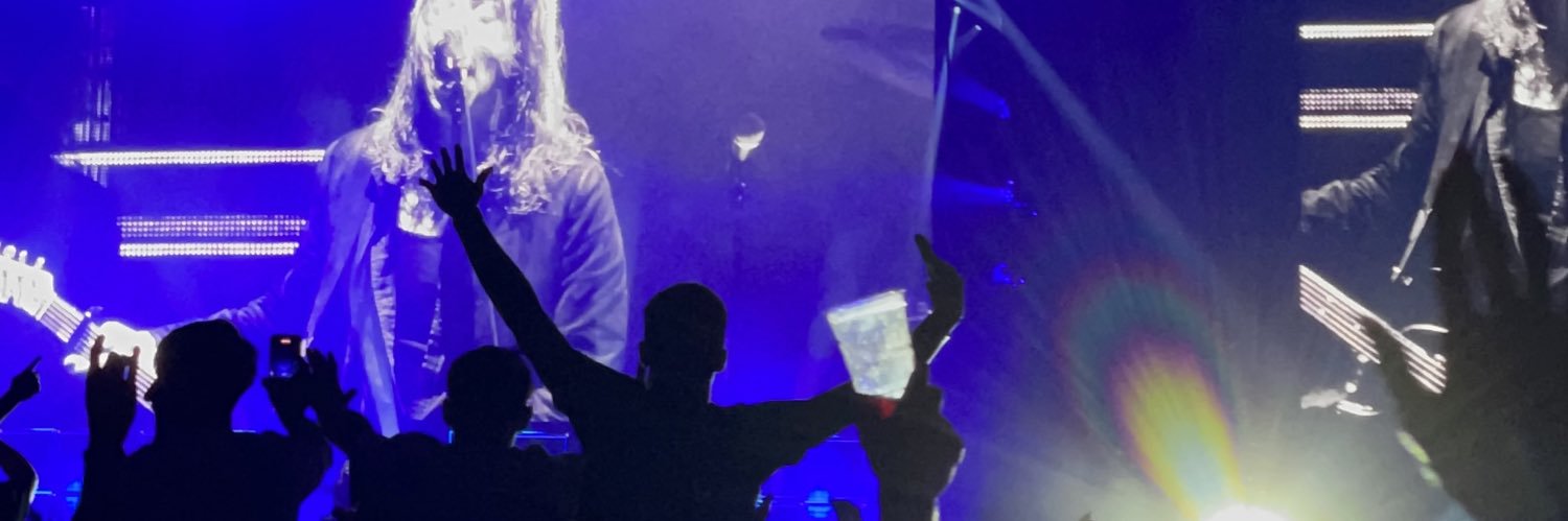 oonaprivv's profile banner image