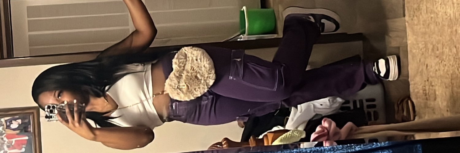 Rendeshiaaa's profile banner image