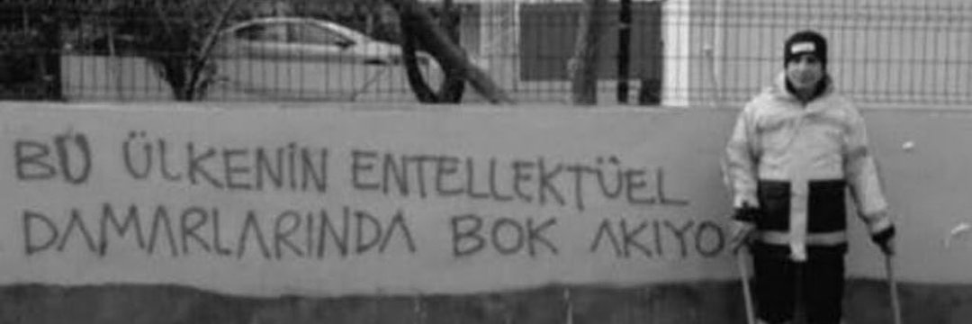 Hitlerin Yarım Şortu banner