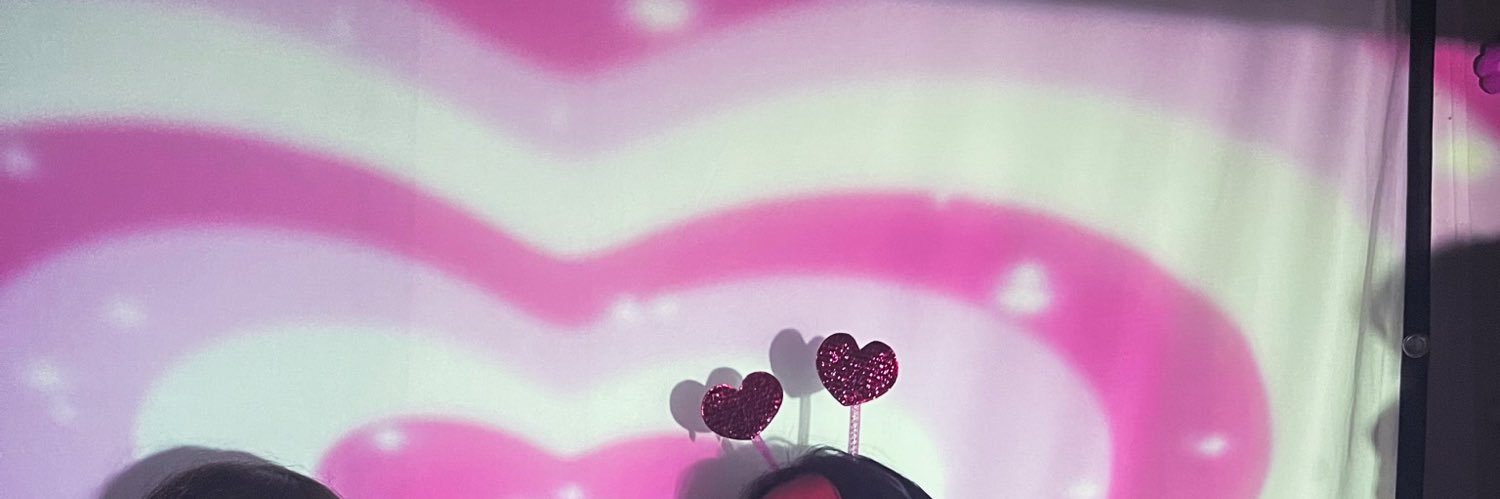 mooolien's profile banner image