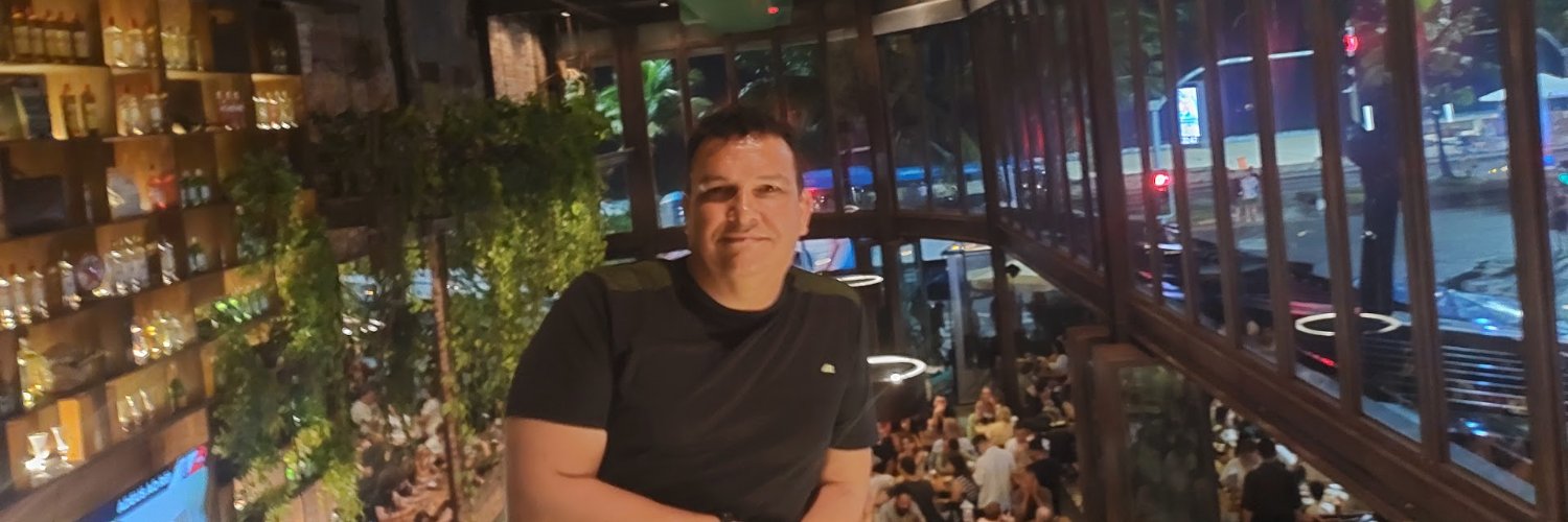 ozielferraz's profile banner image