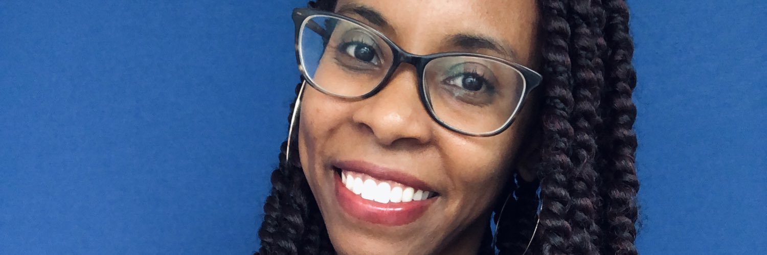 wealthydenae's profile banner image