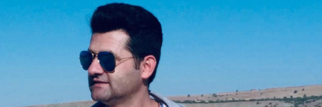 M banner