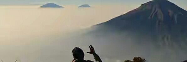 hs_tyan's profile banner image