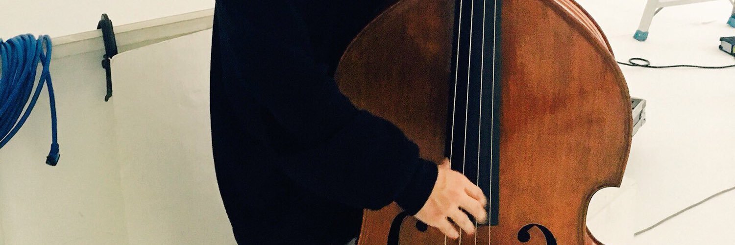 trisryt's profile banner image