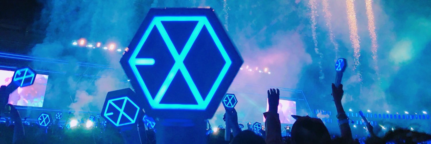 _aylinlives_'s profile banner image
