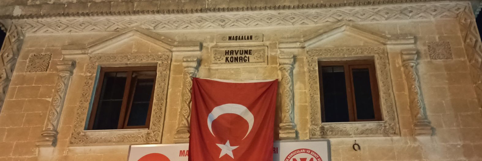 Ayinayse's profile banner image
