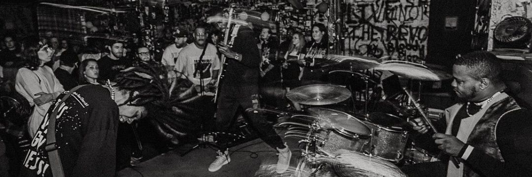 𝕯𝖊𝖓 𝕺𝖋 𝖂𝖔𝖑𝖛𝖊𝖘 banner