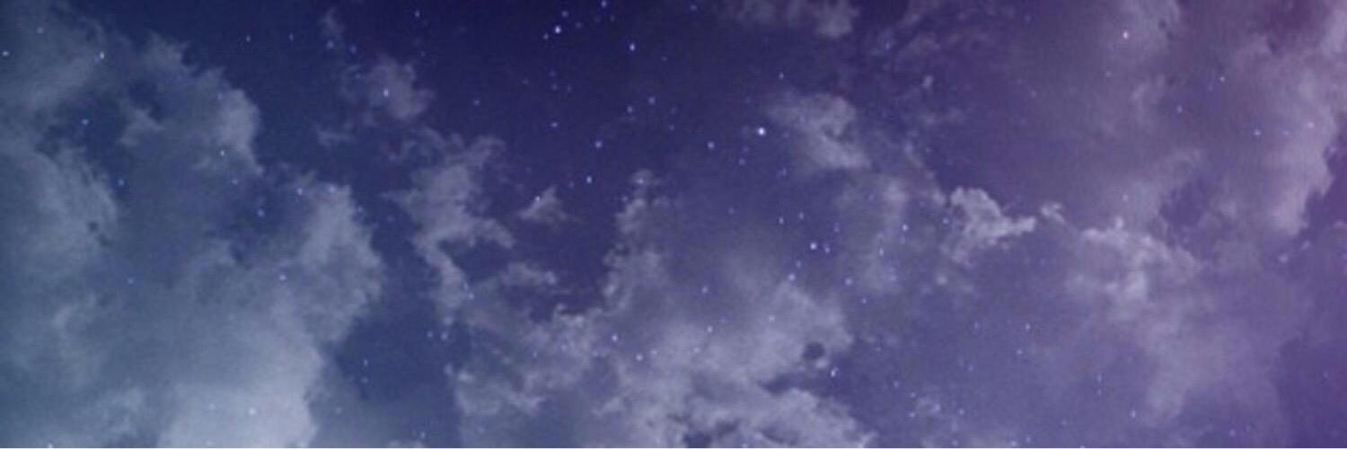 Li8elle's profile banner image