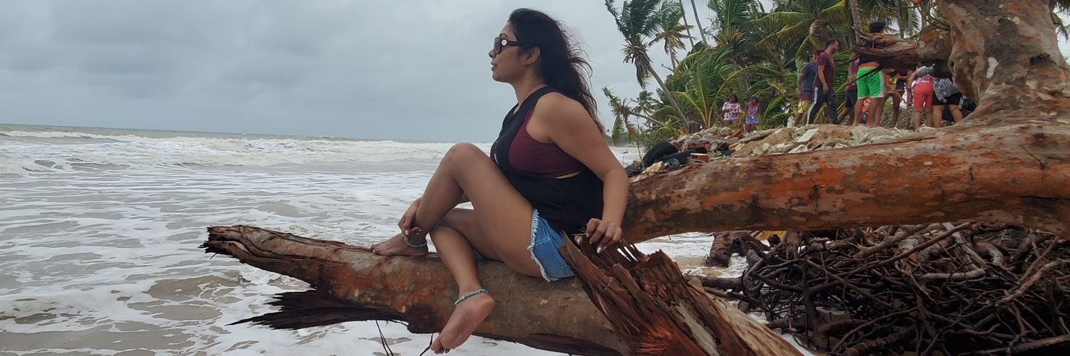 rakhee22's profile banner image