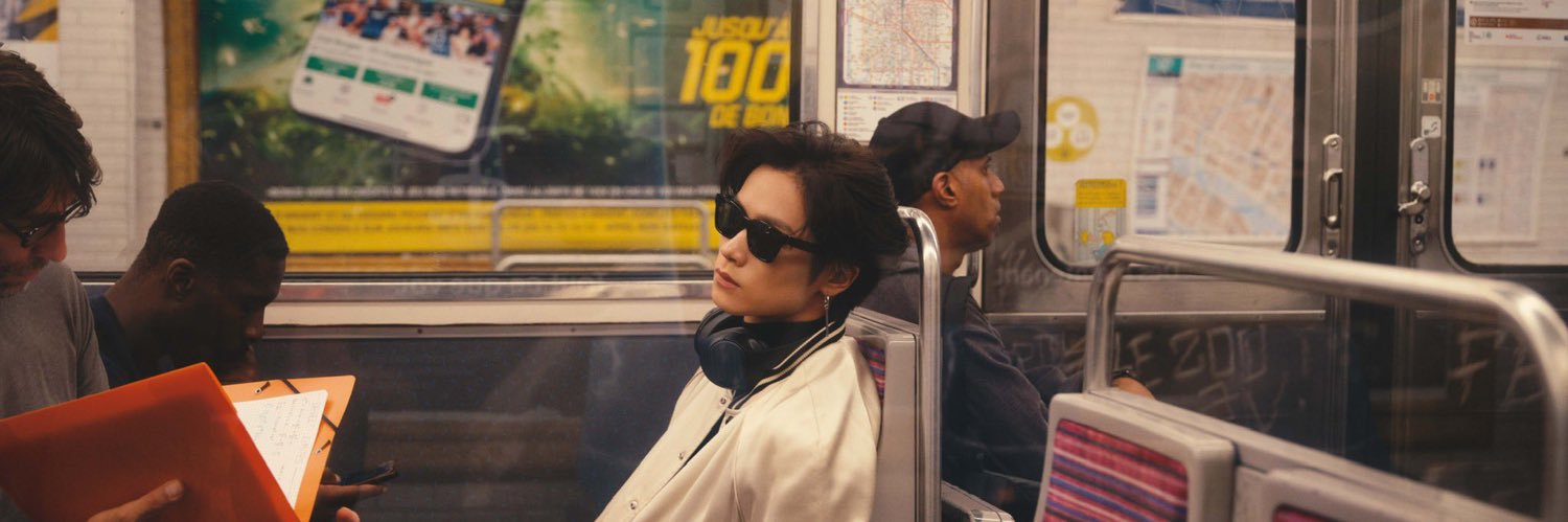 RM37331225's profile banner image