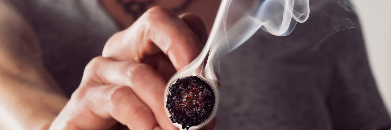 High! Canada Magazine 🇨🇦 banner