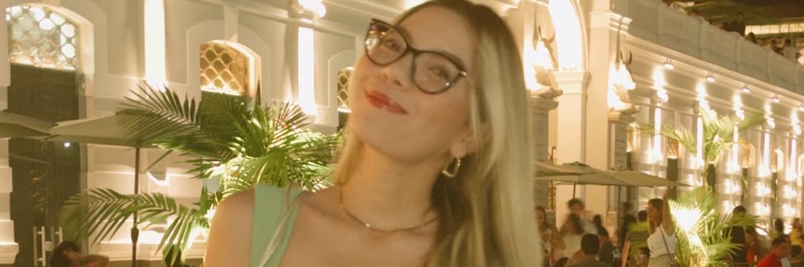 debreiis's profile banner image