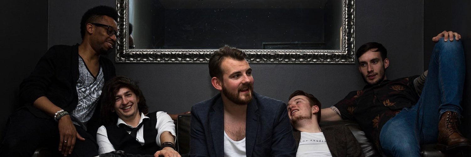 Crowded Oceans banner