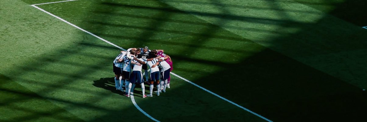 Louisredd98's profile banner image