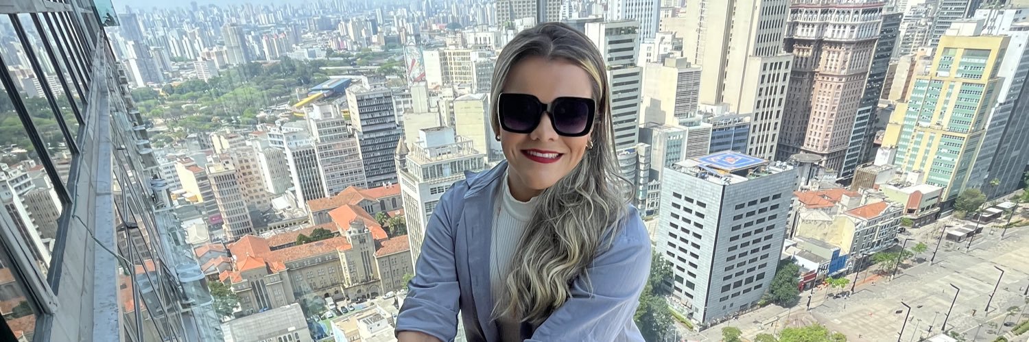 RobertaSouza99's profile banner image