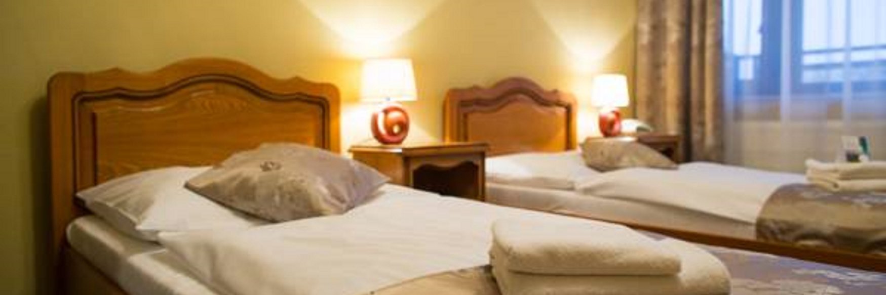 Hotel Satelit banner