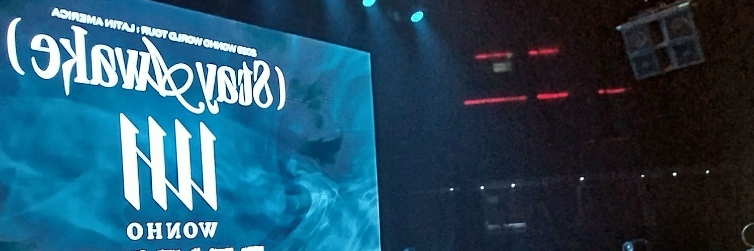 joliewenee's profile banner image