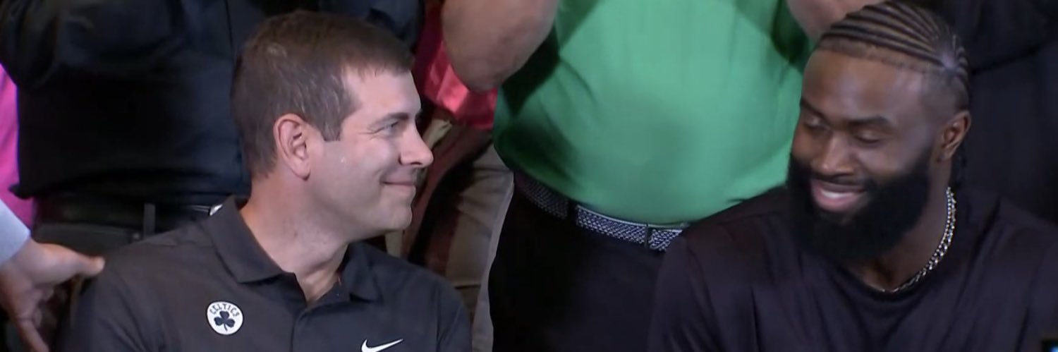 yannou 💜🦋 banner