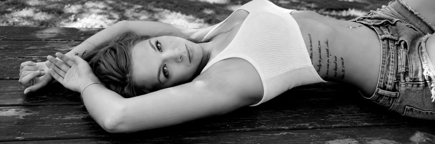 AllysonBrouwere's profile banner image