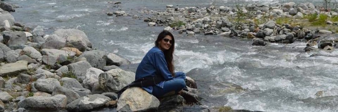 guria_khan's profile banner image