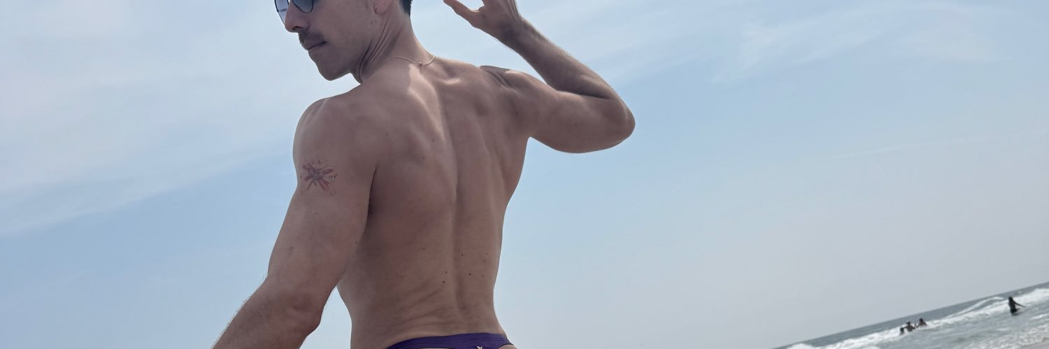 helloitsjohn's profile banner image