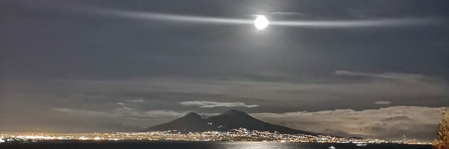O_Vesuvio's profile banner image