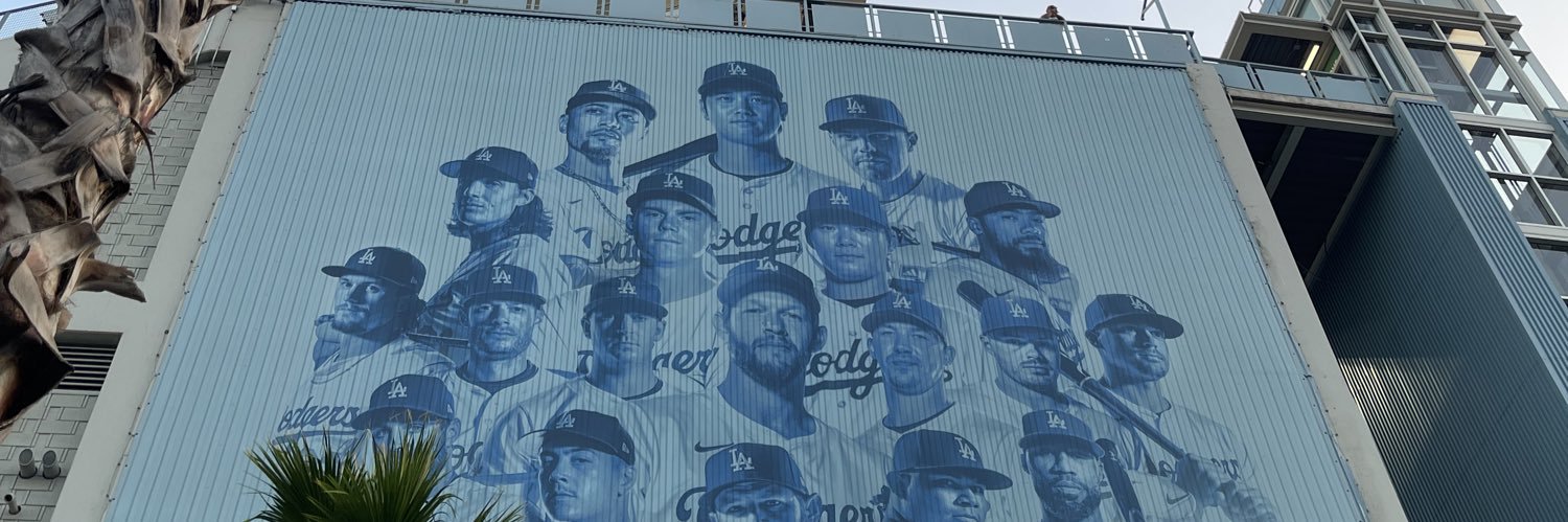elleflowrs's profile banner image