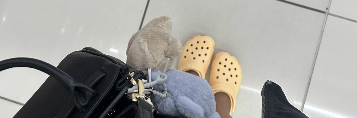 queenyaraSM's profile banner image