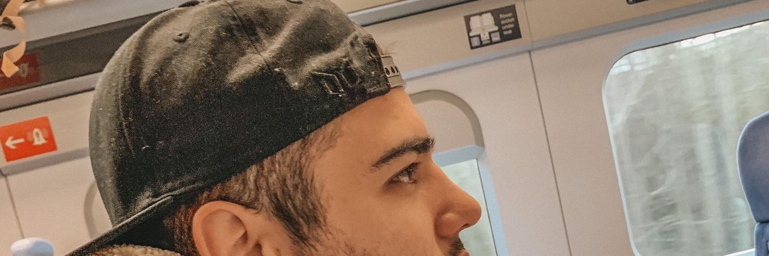 raamon19's profile banner image
