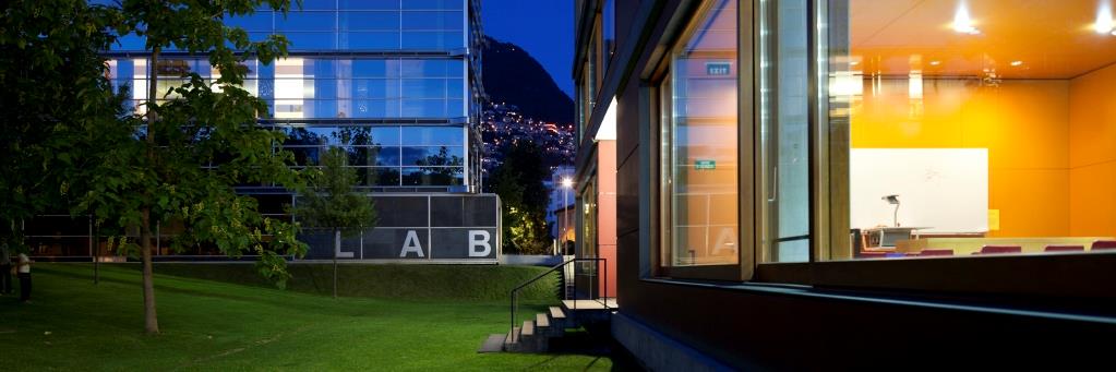 USI University banner