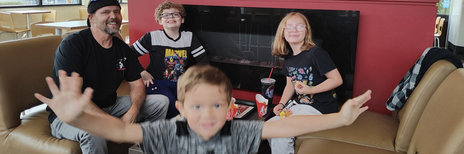 MiracleFamily7's profile banner image