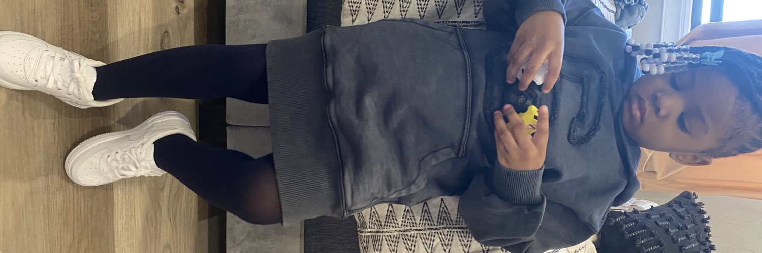 Ceniyah_'s profile banner image