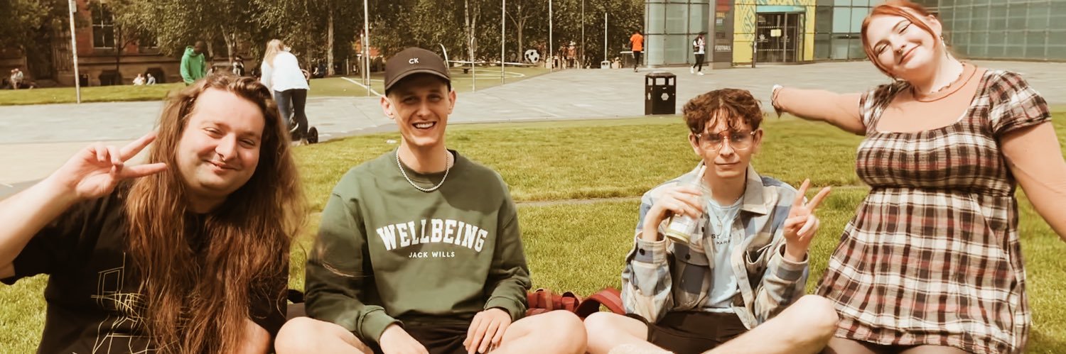 erinrosewitch's profile banner image