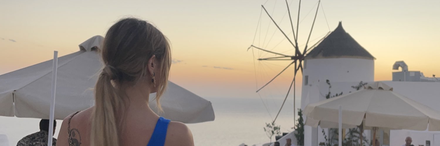 mireiia239's profile banner image
