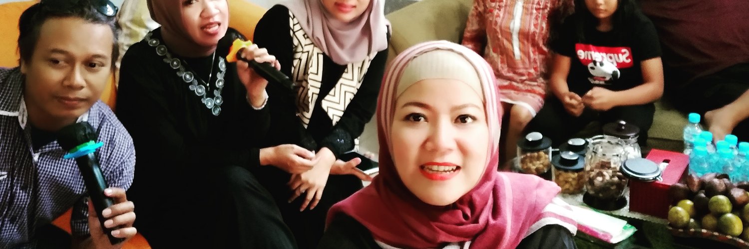 icha_her's profile banner image