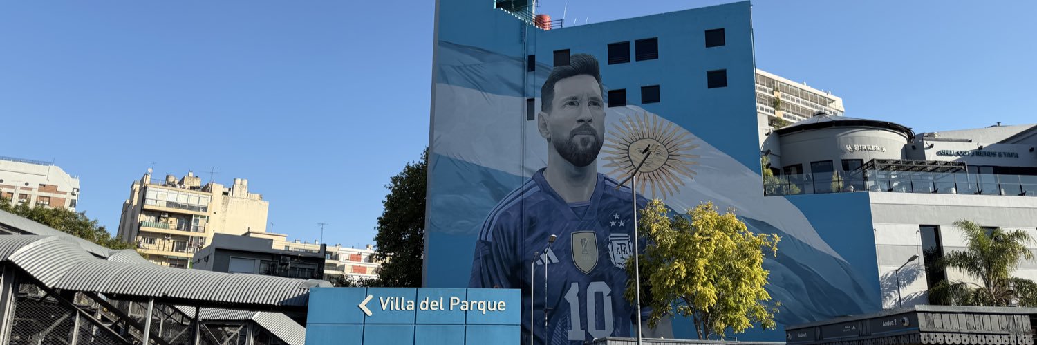 santitamaroo's profile banner image