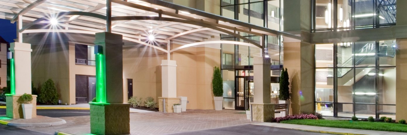 HolidayInnVB's profile banner image